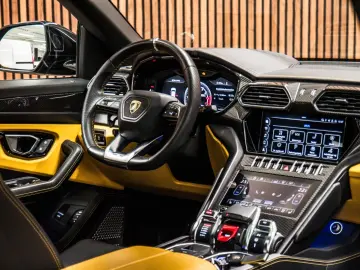 LAMBORGHINI Urus 4.0 V8 Autom.