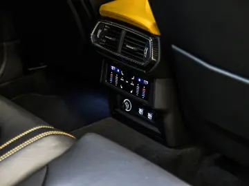 LAMBORGHINI Urus 4.0 V8 Autom.
