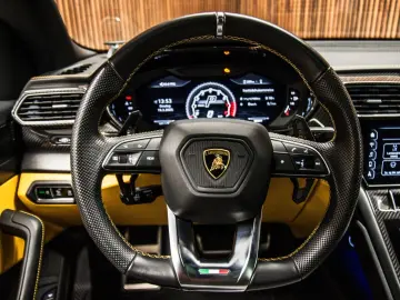 LAMBORGHINI Urus 4.0 V8 Autom.