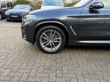 BMW X3 xDrive 30 e M Sport Leder DAB HUD AHK