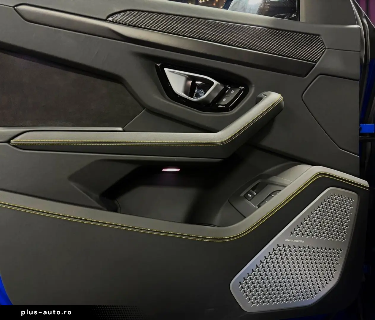 LAMBORGHINI  FULLCARBON PANO 360  PPF B&O HUD ALCANT