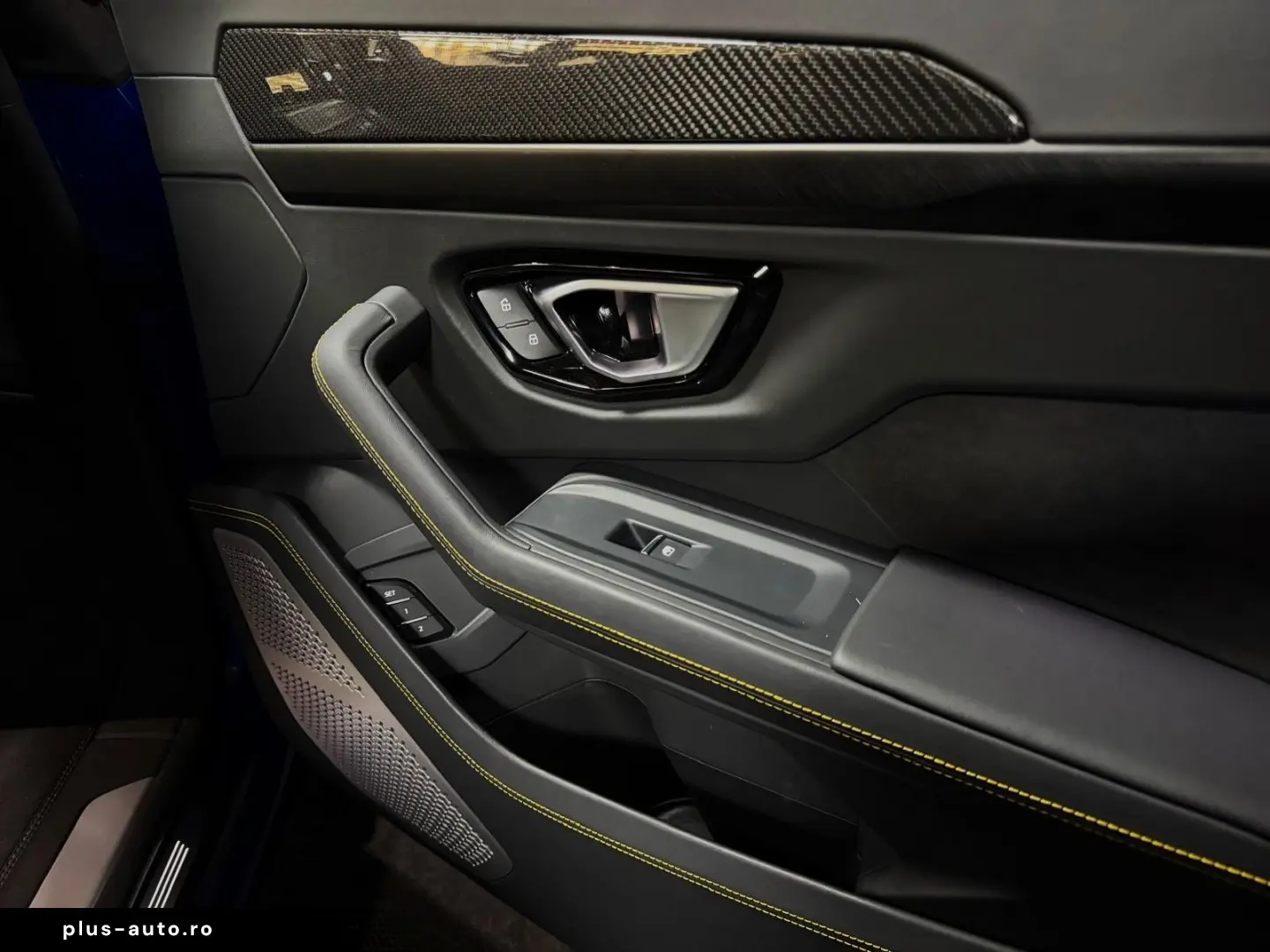 LAMBORGHINI  FULLCARBON PANO 360  PPF B&O HUD ALCANT