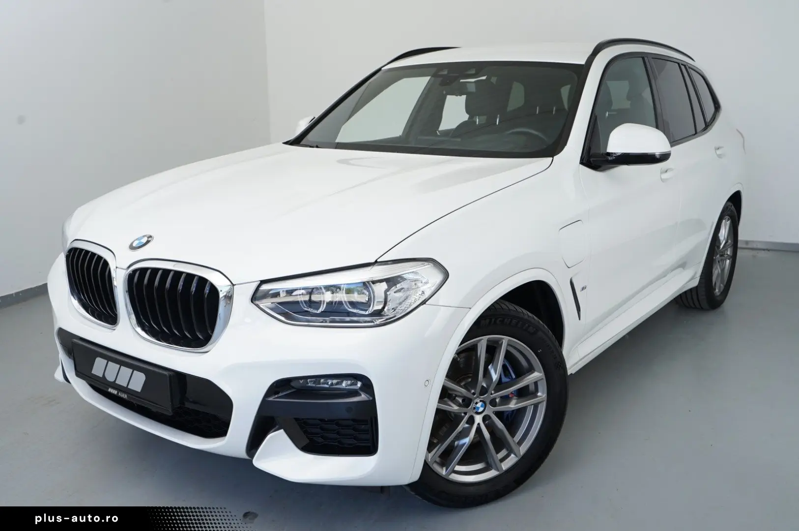 BMW X3 xDrive 30e (M-Sport Navi LED HUD ACC Leder)