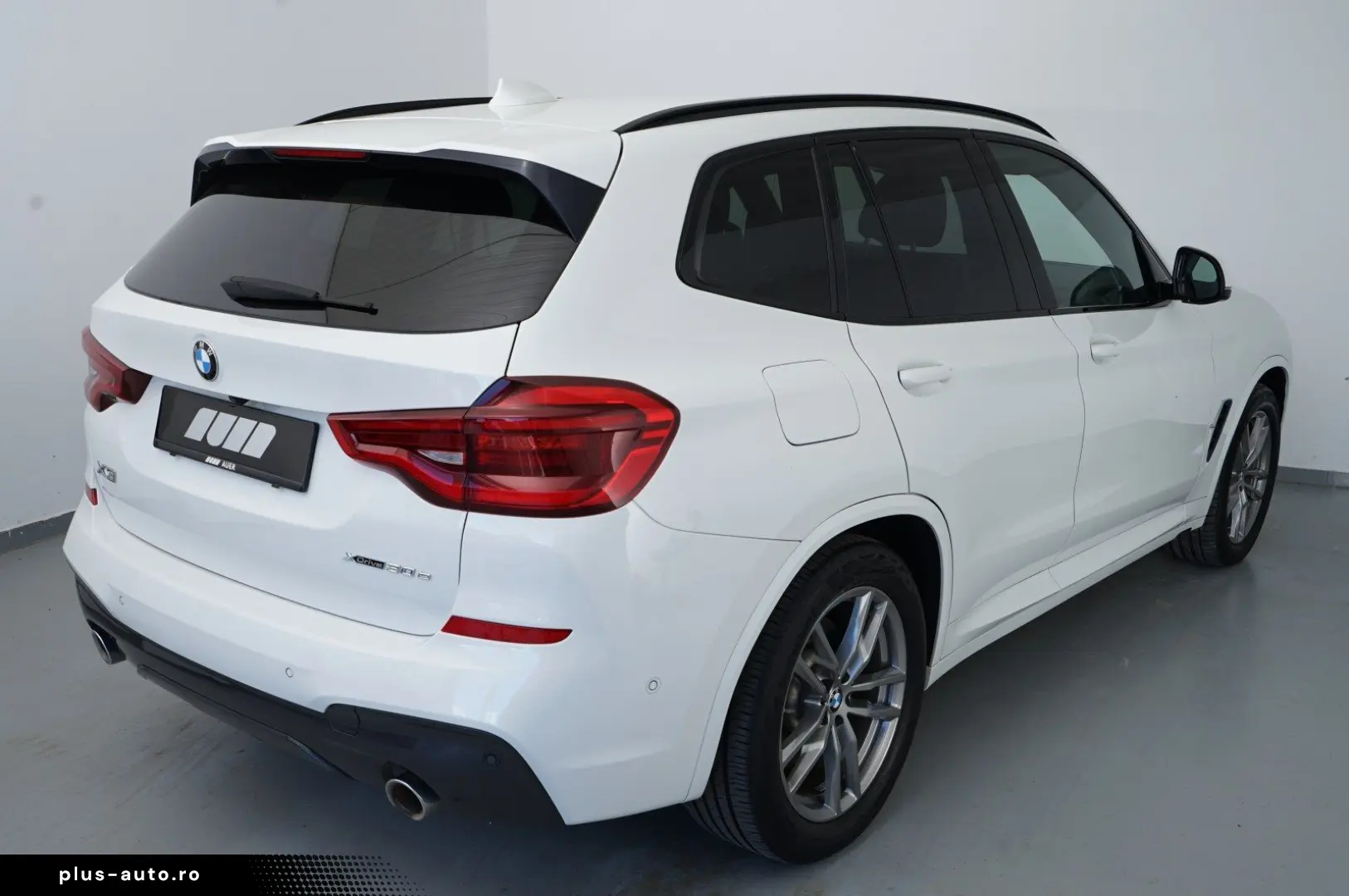 BMW X3 xDrive 30e (M-Sport Navi LED HUD ACC Leder)