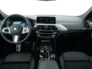 BMW X3 xDrive 30e (M-Sport Navi LED HUD ACC Leder)