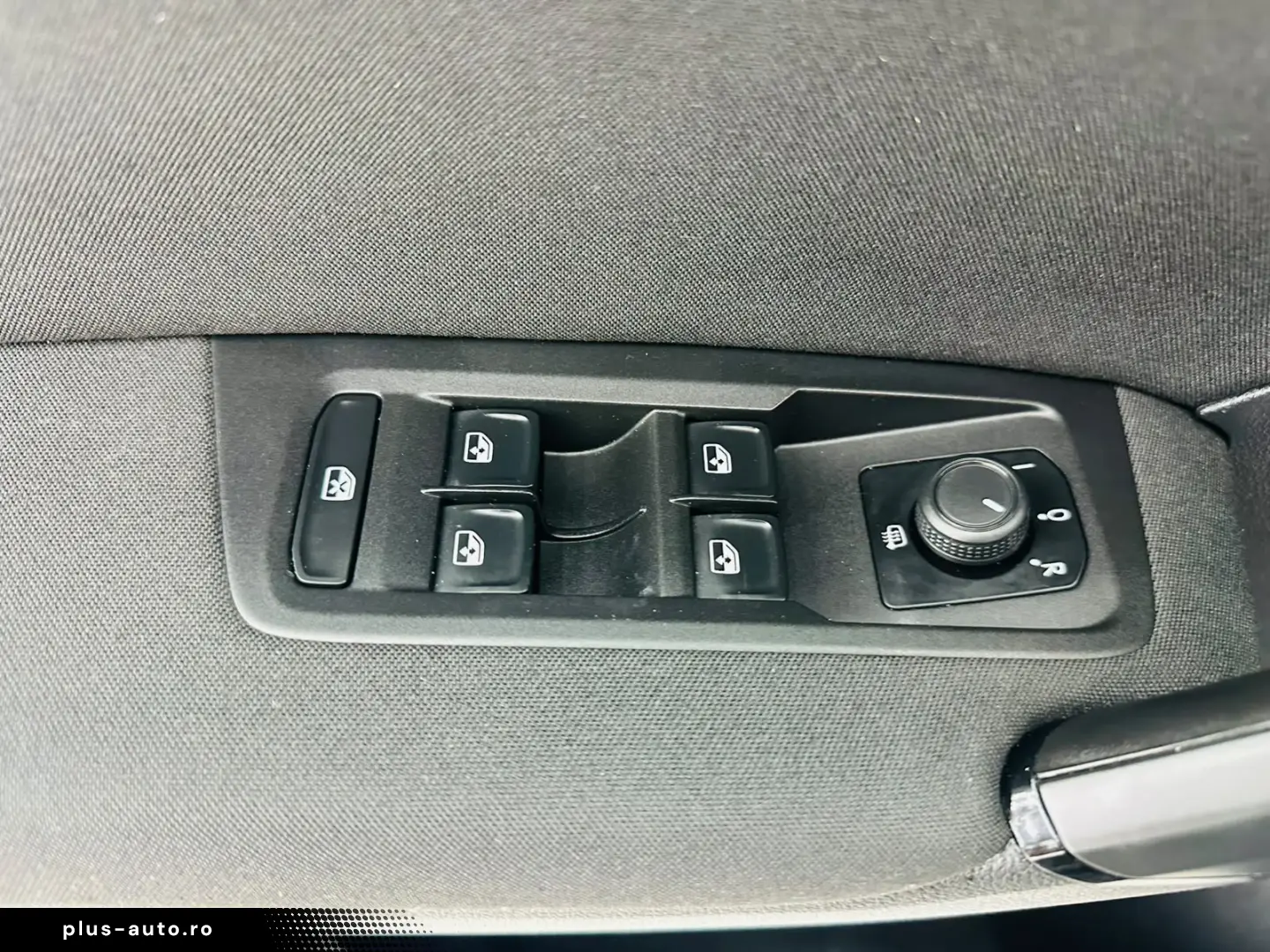 VOLKSWAGEN TOURAN 2017 1.6D E6 Garantie 12 Luni Rate Avans 0