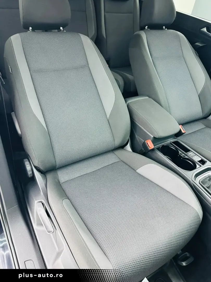 VOLKSWAGEN TOURAN 2017 1.6D E6 Garantie 12 Luni Rate Avans 0