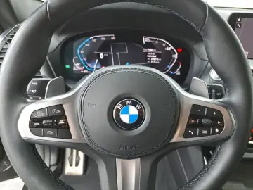 BMW X3 xDrive20d Aut. M Sport RFK AHK NAVI LED
