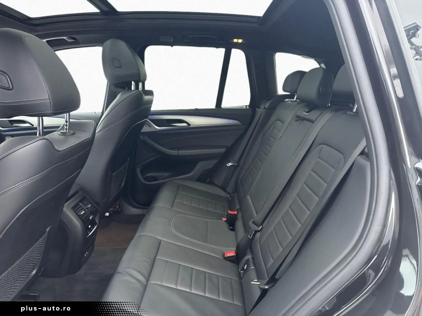 BMW X3 xDrive30d M SPORT AdLED AHK Pano HiFi HUD Kam