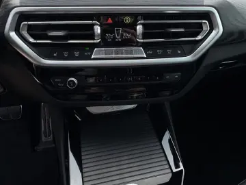 BMW X3 xDrive30e M-SPORT HYBRID LED NAVI HUD 20  AHK