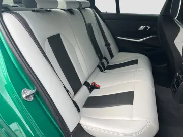 BMW M3 COMPETITION M xDrive    Drivers Package