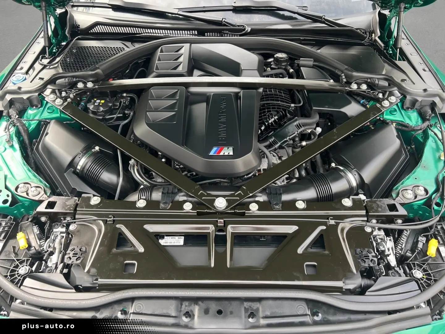 BMW M3 COMPETITION M xDrive    Drivers Package