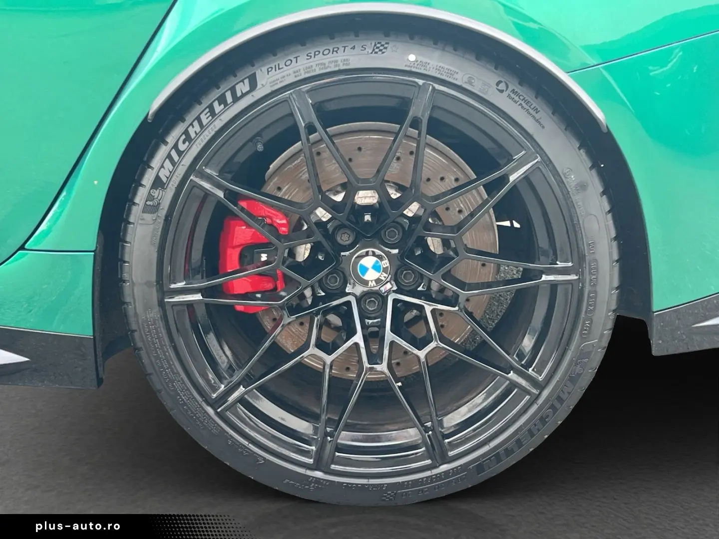 BMW M3 COMPETITION M xDrive    Drivers Package