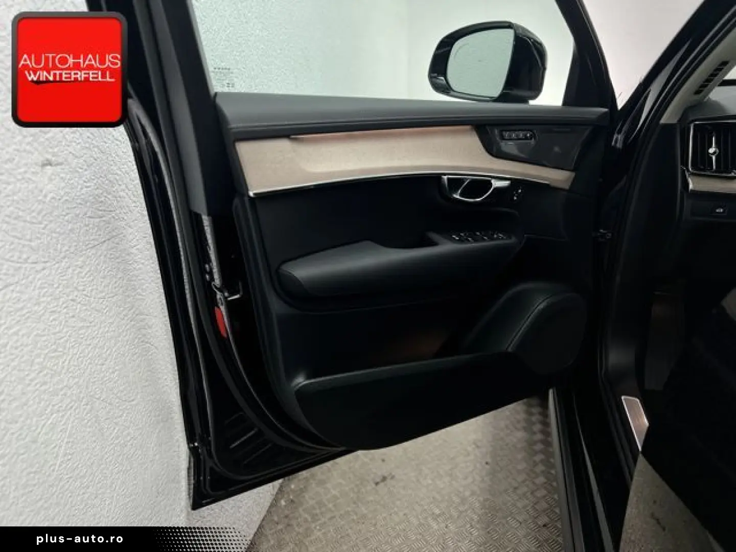 VOLVO XC90 B5 AWD PLUS BRIGHT 7SITZ AHK MATRIX 360 HUD