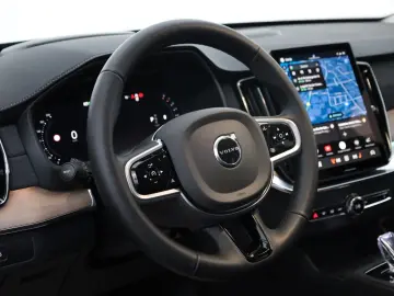 VOLVO XC90 Plus Bright AWD 7Sitze 360  HUD H&K ACC AHK