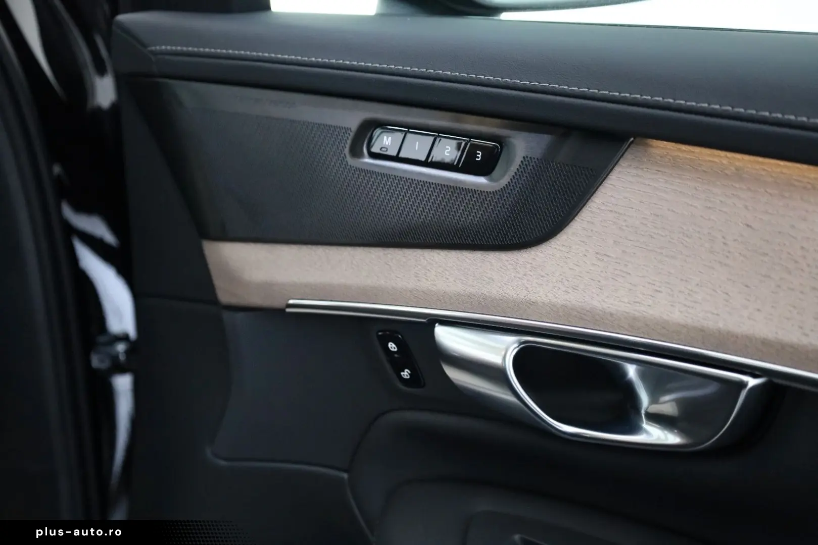 VOLVO XC90 Plus Bright AWD 7Sitze 360  HUD H&K ACC AHK