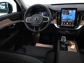 VOLVO XC90 Plus Bright AWD 7Sitze 360  HUD H&K ACC AHK