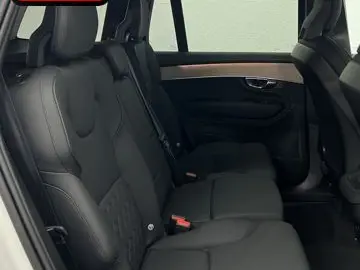 VOLVO XC90 B5 AWD PLUS BRIGHT 7SITZ AHK MATRIX 360 HUD