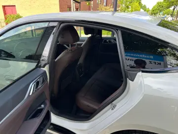 BMW i4 Gran Coupe M50 Sitzbelueftung Head Up Laser