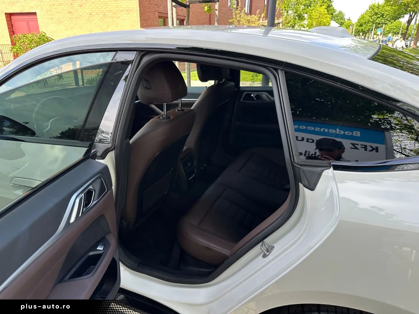 BMW i4 Gran Coupe M50 Sitzbelueftung Head Up Laser