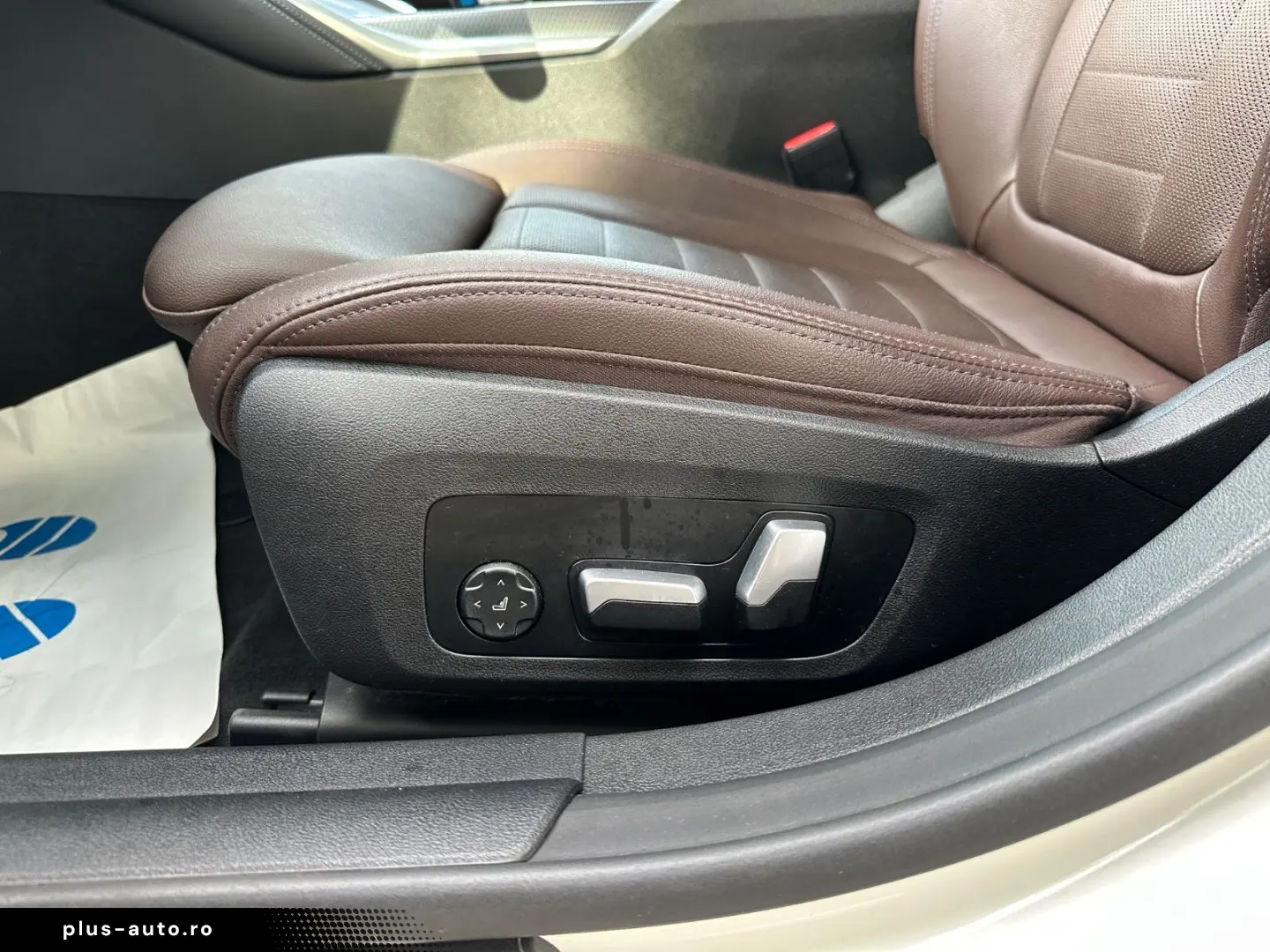 BMW i4 Gran Coupe M50 Sitzbelueftung Head Up Laser