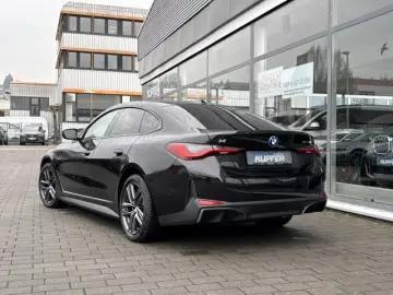 BMW i4 eDrive40 Sportsitz Leder ACC Prof AHK-el.Sitz