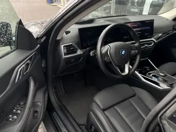 BMW i4 eDrive40 Sportsitz Leder ACC Prof AHK-el.Sitz
