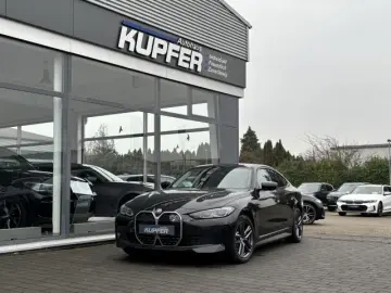 BMW i4 eDrive40 Sportsitz Leder ACC Prof AHK-el.Sitz