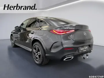 MERCEDES-BENZ GLC 300 de 4M AMG Coupé AHK Pano Digital-Light