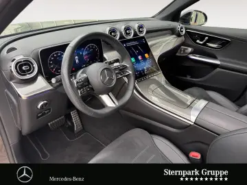 MERCEDES-BENZ GLC 300 4M AMG Coupé Distro Pano Keyle…