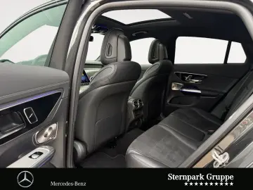 MERCEDES-BENZ GLC 300 4M AMG Coupé Distro Pano Keyle…