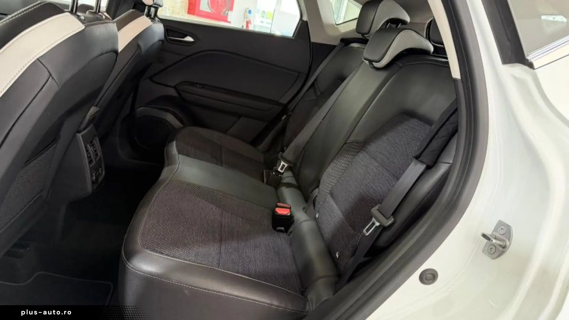 RENAULT CAPTUR 1.6 E-Tech PHEV 160CP techno