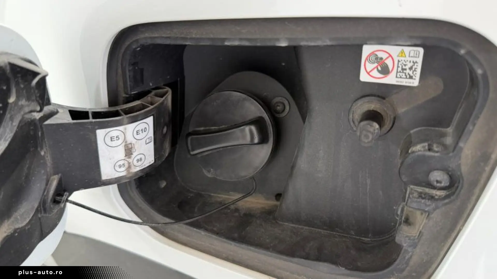 RENAULT CAPTUR 1.6 E-Tech PHEV 160CP techno