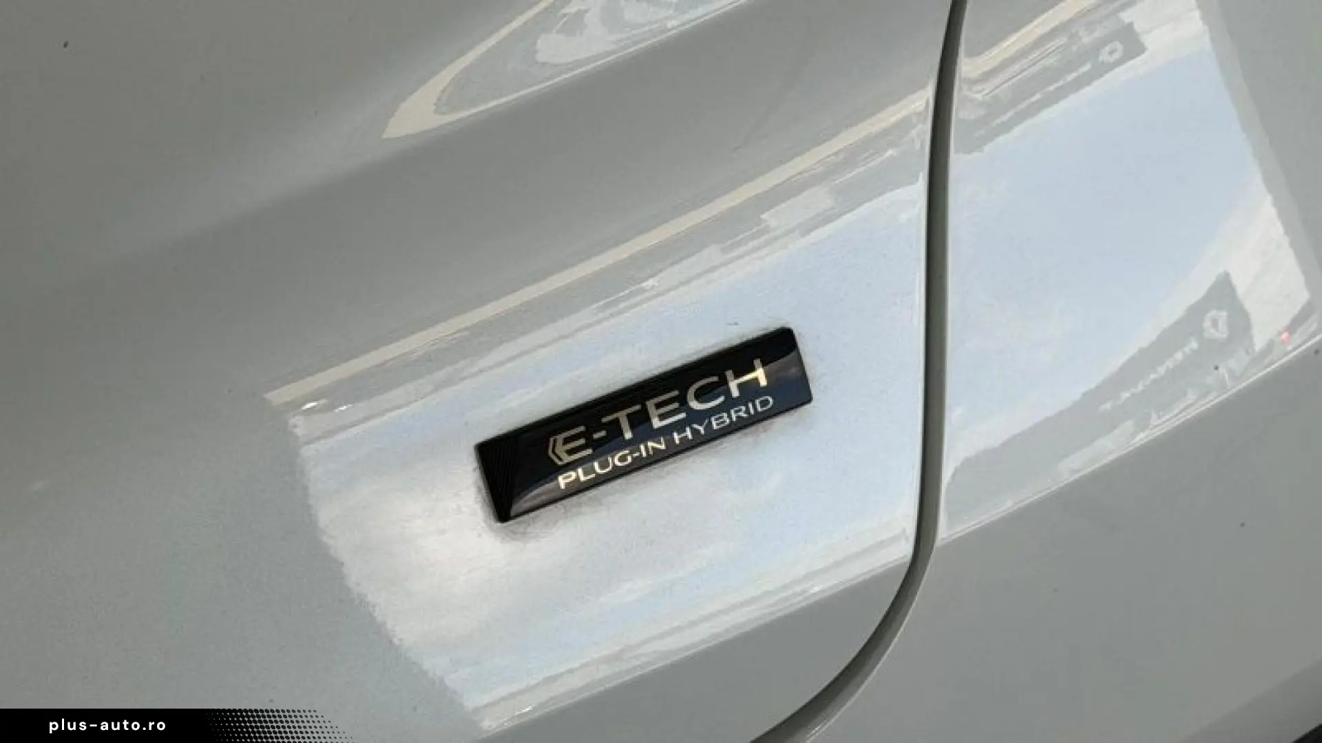 RENAULT CAPTUR 1.6 E-Tech PHEV 160CP techno