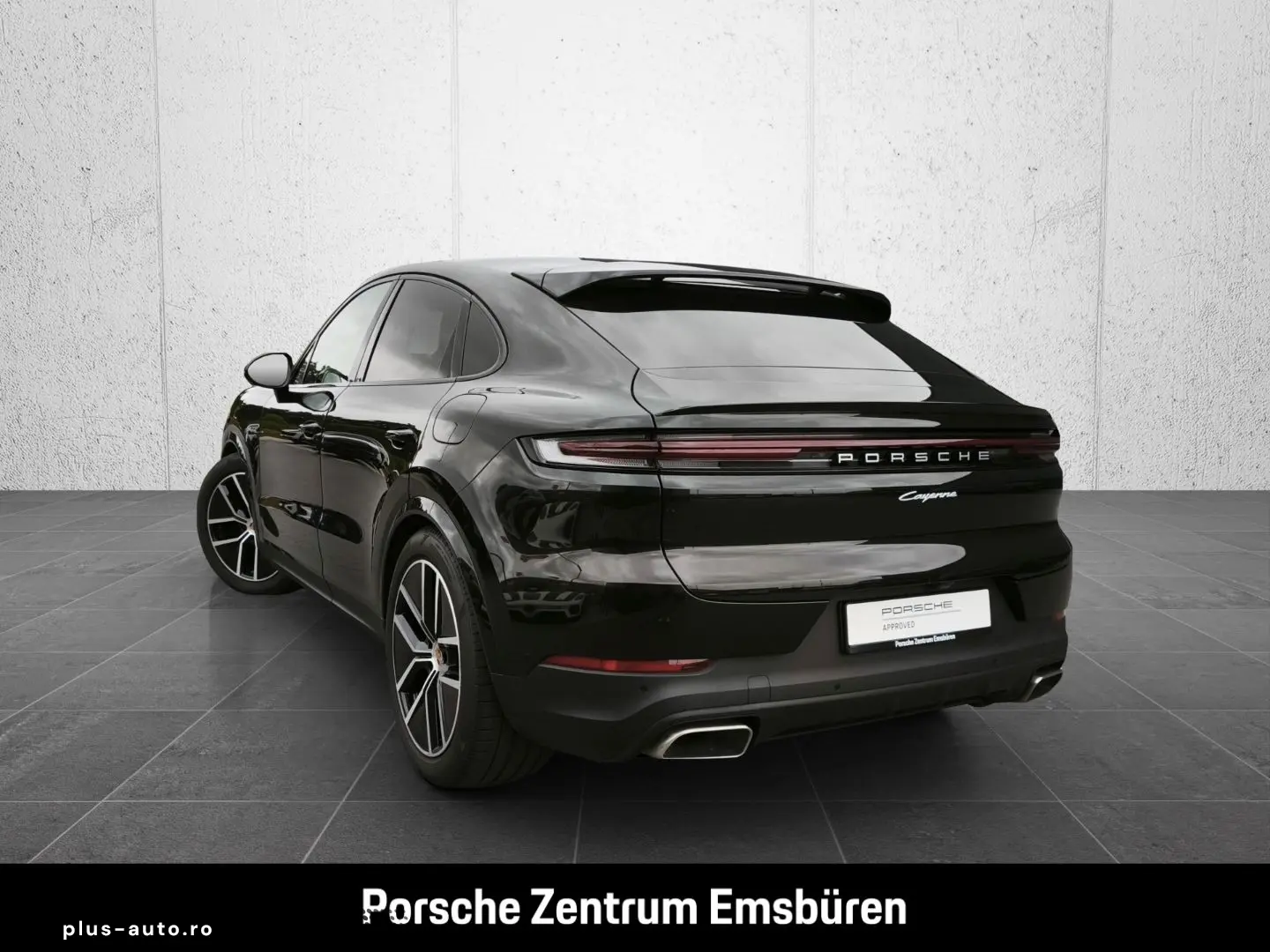 PORSCHE Cayenne E-Hybrid Coupe PASM Inno Bose Head-Up 14