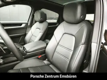PORSCHE Cayenne E-Hybrid Coupe PASM Inno Bose Head-Up 14