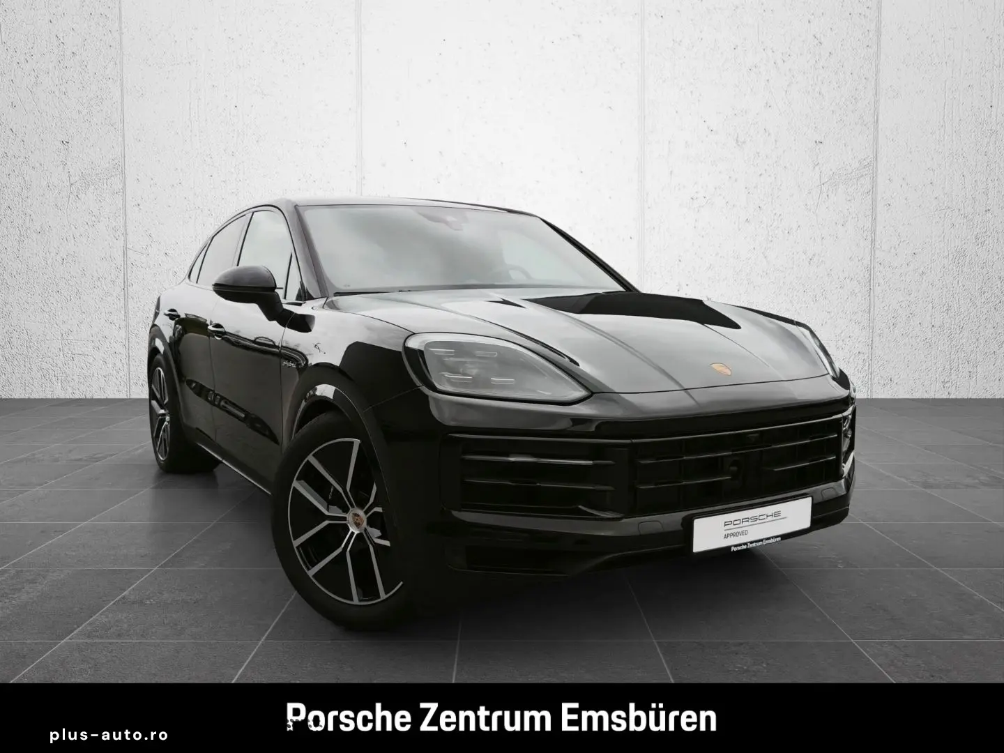 PORSCHE Cayenne E-Hybrid Coupe PASM Inno Bose Head-Up 14