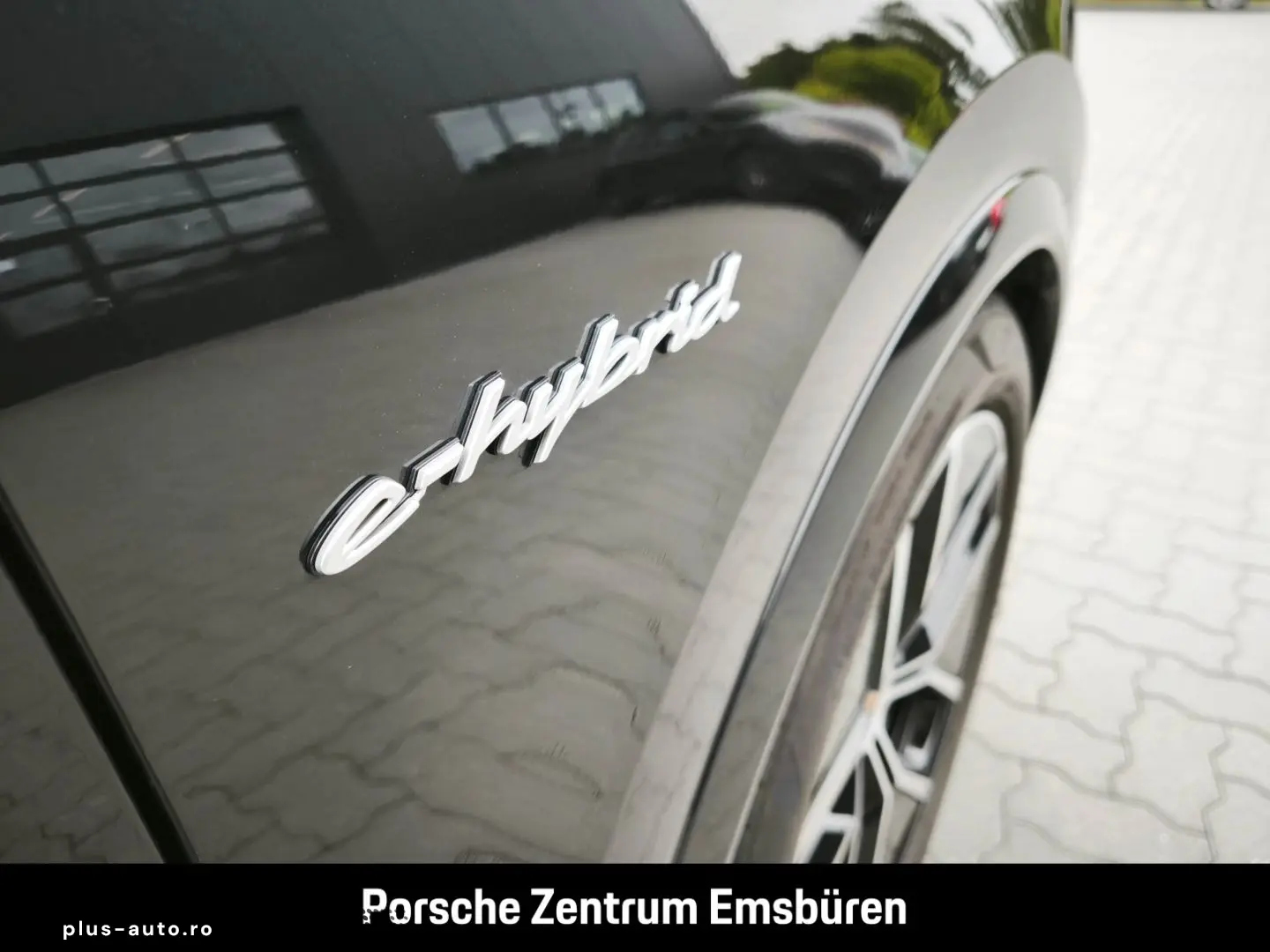 PORSCHE Cayenne E-Hybrid Coupe PASM Inno Bose Head-Up 14