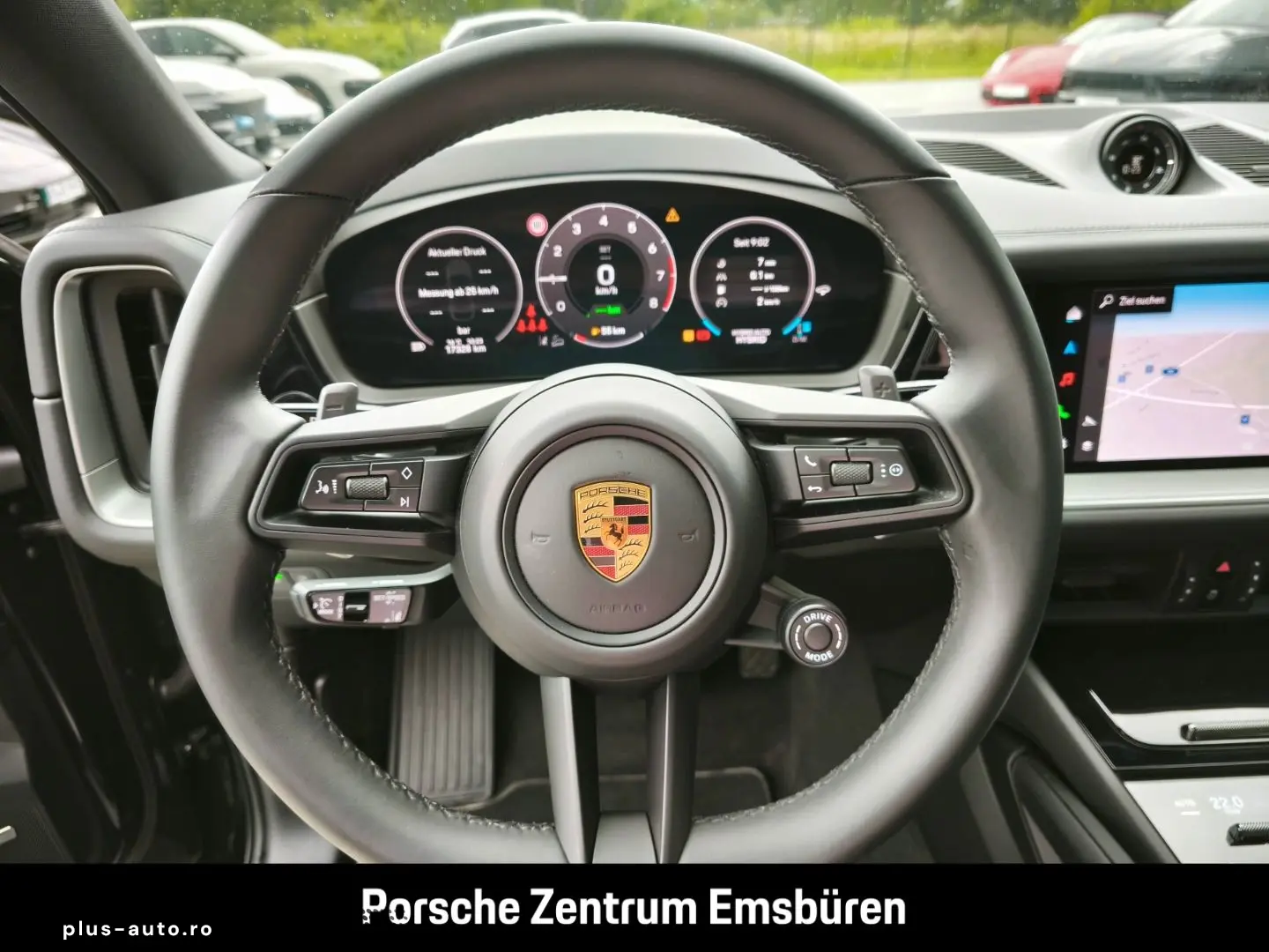 PORSCHE Cayenne E-Hybrid Coupe PASM Inno Bose Head-Up 14
