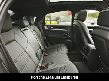 PORSCHE Cayenne E-Hybrid Coupe PASM Inno Bose Head-Up 14