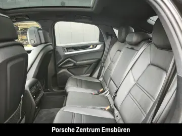 PORSCHE Cayenne E-Hybrid Coupe PASM Inno Bose Head-Up 14