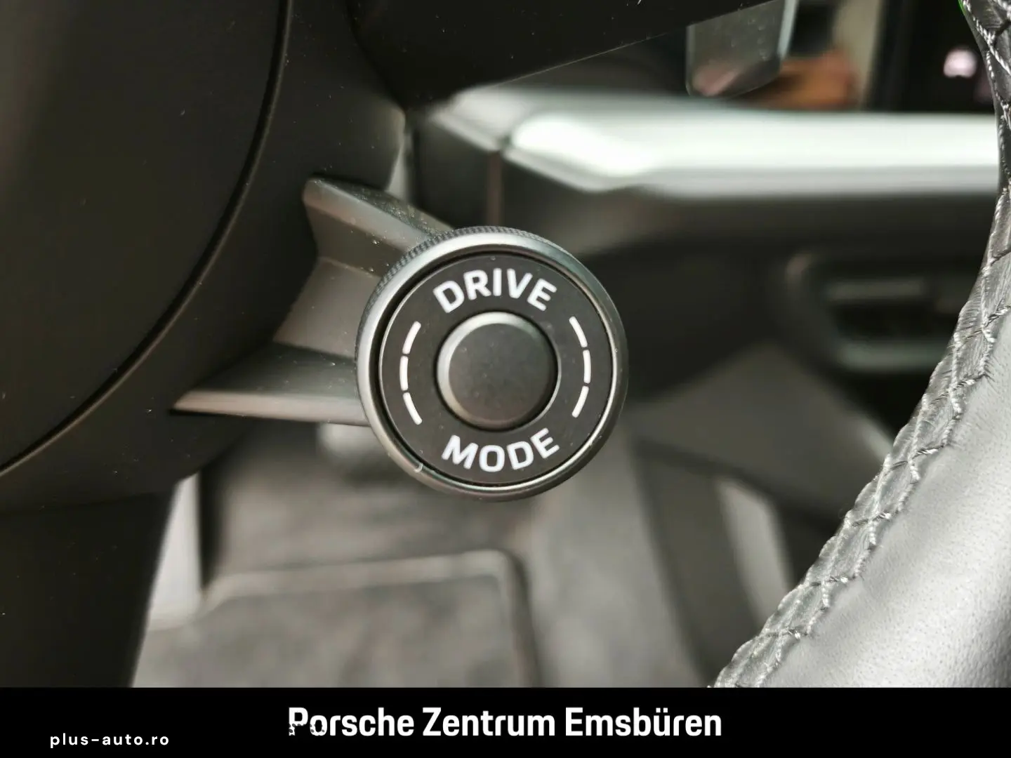 PORSCHE Cayenne E-Hybrid Coupe PASM Inno Bose Head-Up 14