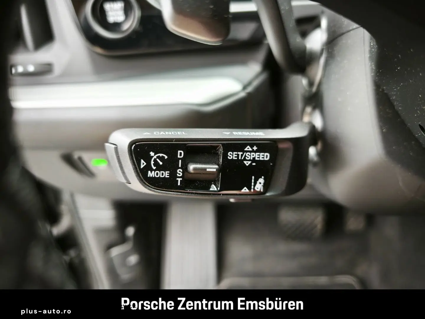 PORSCHE Cayenne E-Hybrid Coupe PASM Inno Bose Head-Up 14