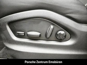 PORSCHE Cayenne E-Hybrid Coupe PASM Inno Bose Head-Up 14