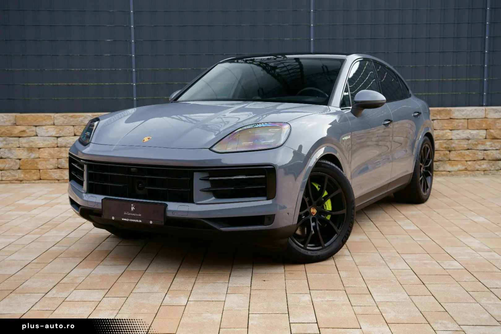 PORSCHE Cayenne Coupe E-Hybrid  SportAGA PDCC HEADUP