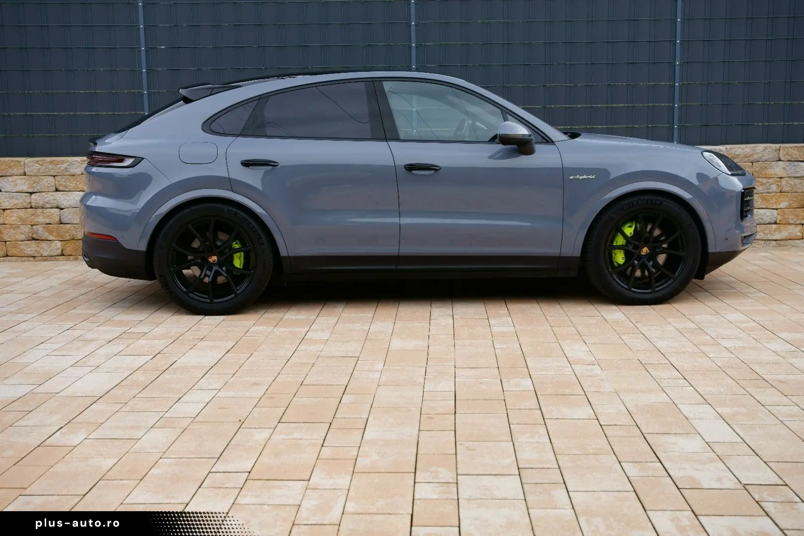 PORSCHE Cayenne Coupe E-Hybrid  SportAGA PDCC HEADUP