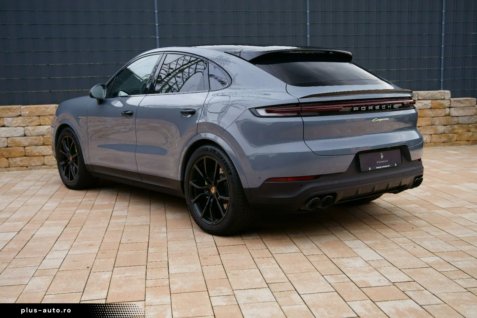 PORSCHE Cayenne Coupe E-Hybrid  SportAGA PDCC HEADUP