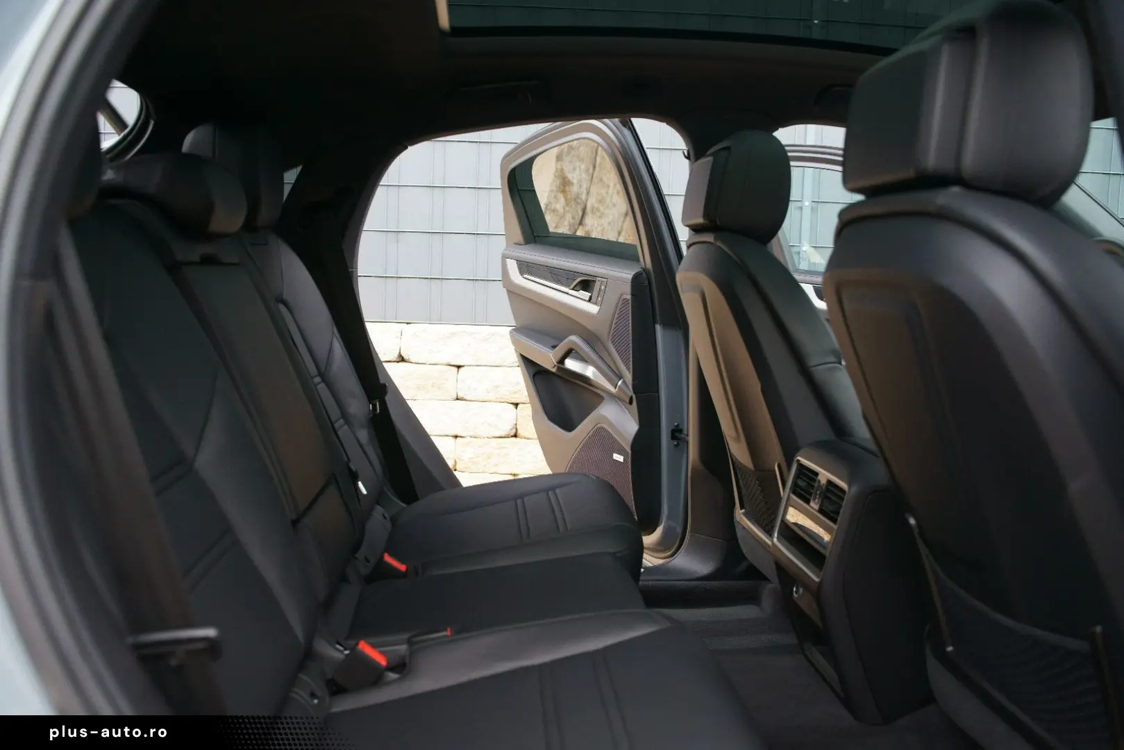 PORSCHE Cayenne Coupe E-Hybrid  SportAGA PDCC HEADUP