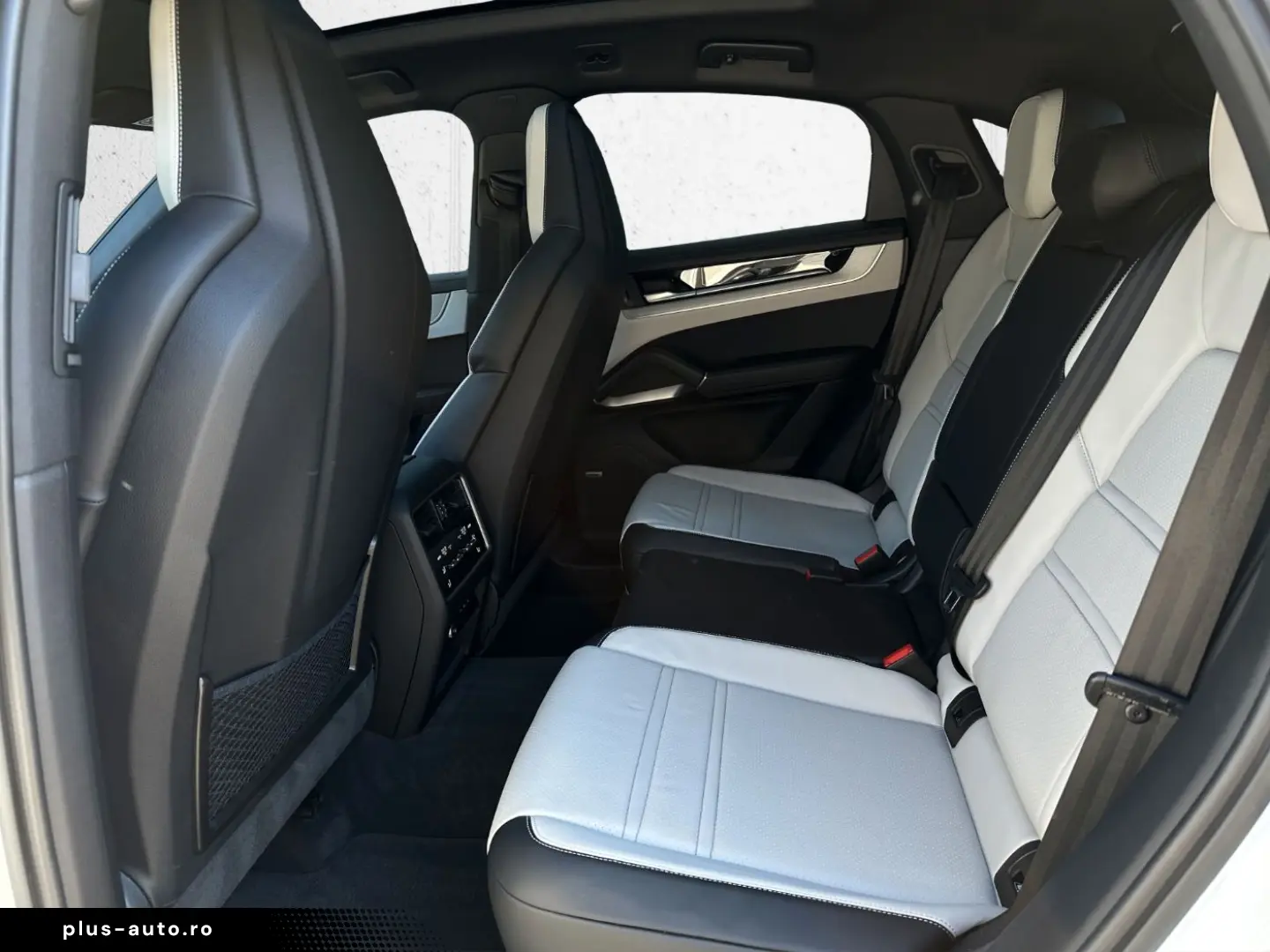 PORSCHE Cayenne E-Hybrid Coupé BOSE PASM Lenkradheizung