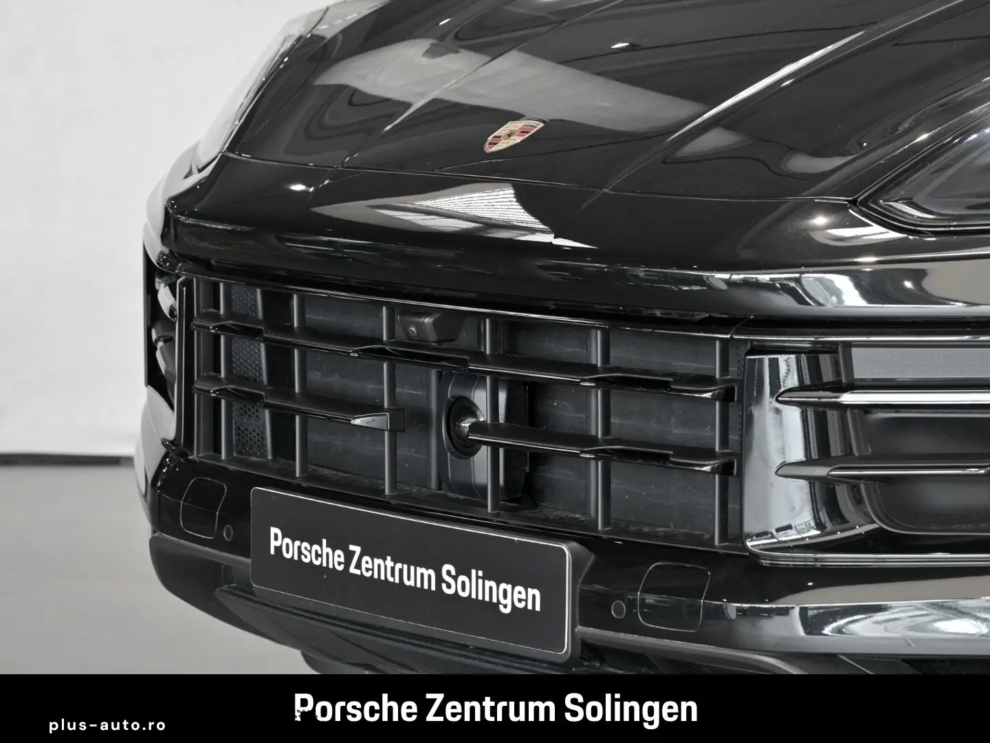 PORSCHE Cayenne E-Hybrid Coupe LUFT INNO HEADUP BOSE